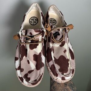 Simply Southern Loafers Cow Print Brown Size 6